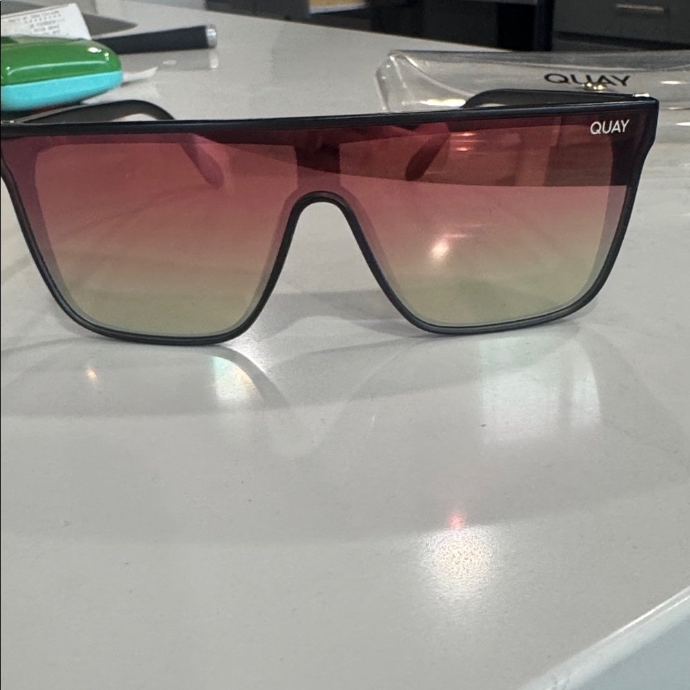Quay nightfall sunglasses
